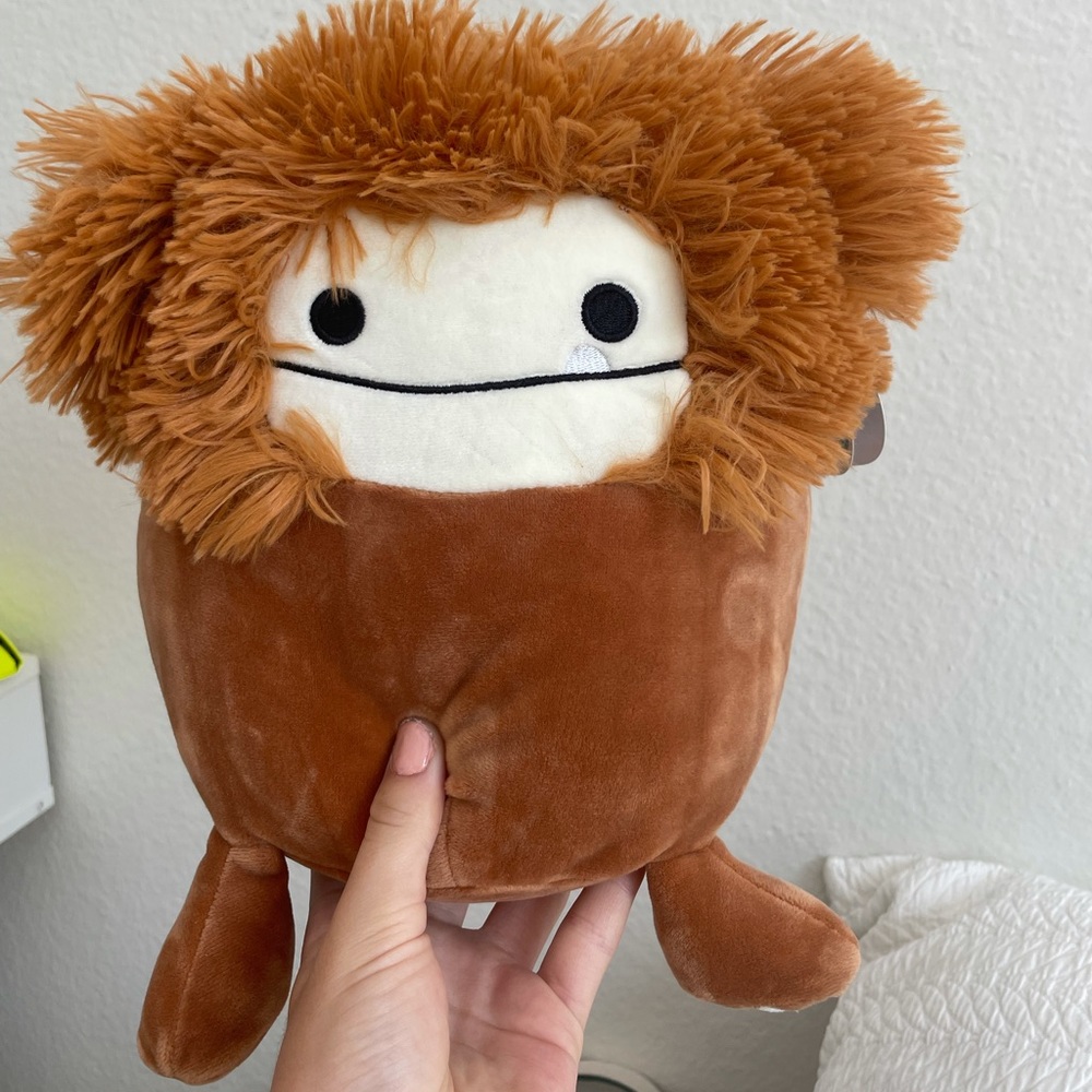 Benny squishmellow